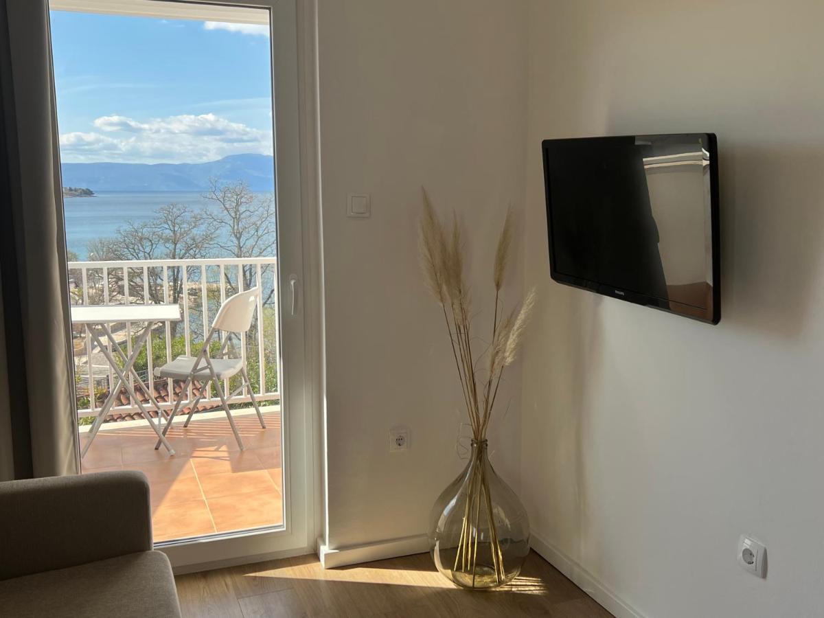The One By Moro Apartment Vantacici Bagian luar foto